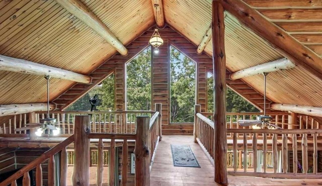 Riverfront Beach Lodge Home in the Heart of Snowmobile Trails