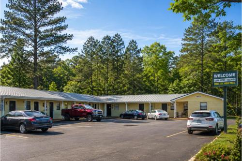 Riviera Motel Elba Near Enterprise US 84