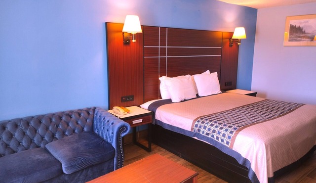 Rodeway Inn