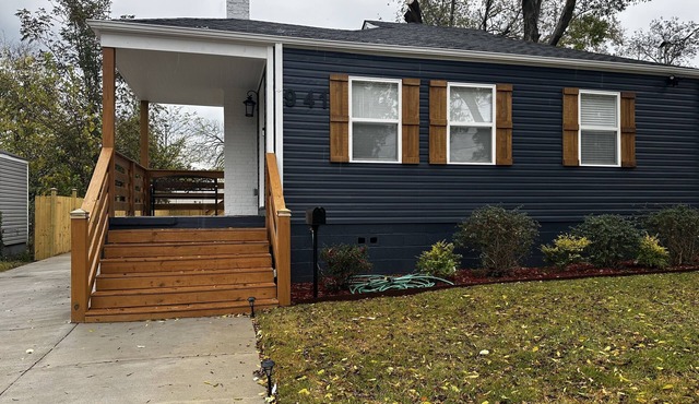 RON'S HOUSE: Cozy & Charming in Revitalizing Area