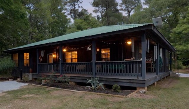 Rustic and Cozy Home 3 bedrooms and 2 full bathrooms on 150 acres