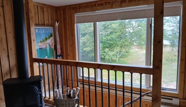 Rustic Moose Lakefront Guest Cabin on the Shore of Lake Superior