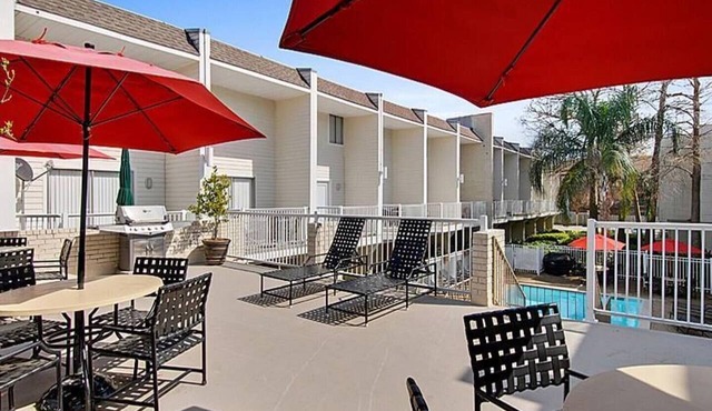 SAFE & CENTRALLY LOCATED 3Bed/1.5Ba 9 mins to Hospitals/French Quarter/Superdome