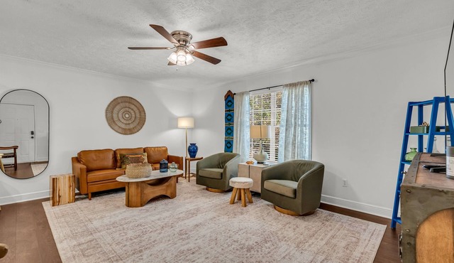 Santa Anita Furlong, Downtown MSU, 2BR