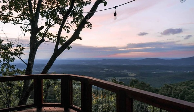 Sassafras Treehouse