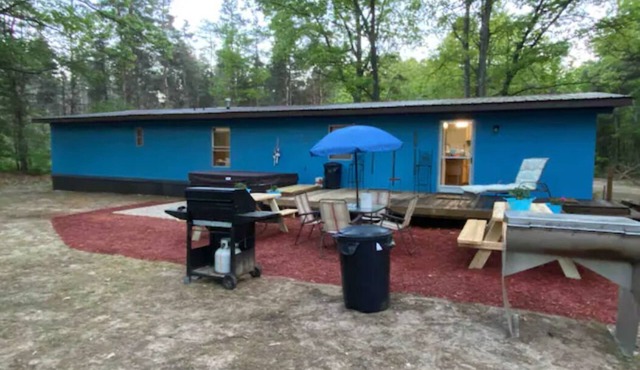 Silver Lake Sand Dune Rustic Cottage w/hot tub