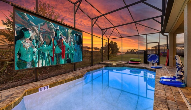 Solara Resort Villa, Arcade, Pool & Spa, Sleeps 22