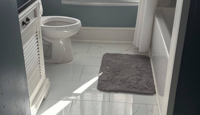 Spacious 3-bedroom apartment with AC, WiFi in enjoyable Bessemer