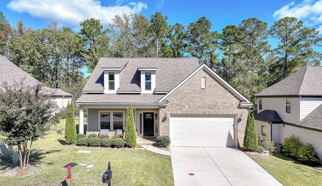 Spacious 4-bedroom home with Scenic Golf Views close to campus.