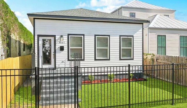 Spacious 4-bedroom house in perfect New Orleans with AC