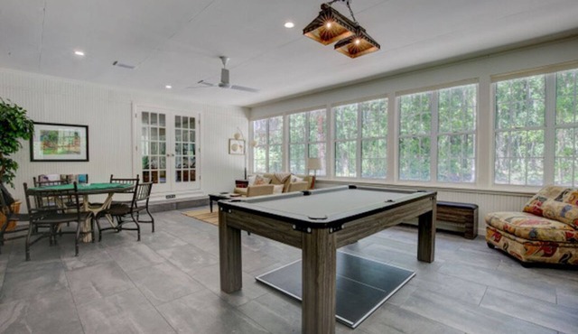 Spacious & Fun Home with beautiful fenced yard, gazebo, game room +more! in Point Clear