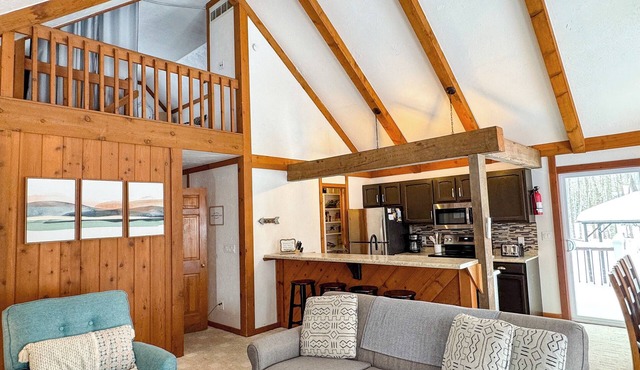 Star Valley Lodge - Harbor Springs/Petoskey Getaway!