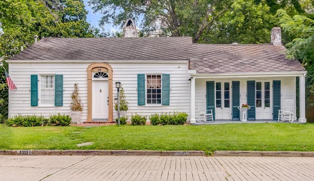 Steele Cottage