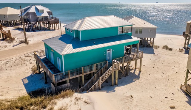 Steps to Beach, Wraparound Deck + Gulf Views – Lazy Daze Beach House