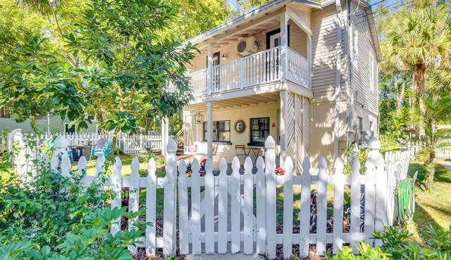 Steps to Downtown: DeLand Condo w/Porch & Yard
