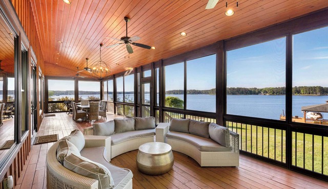 Stunning Big Water Views - Pet-friendly, Game Room