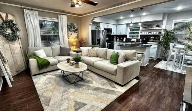 Stunning home in quiet neighborhood near Ft. Benning