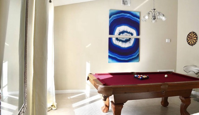 Stylish 3-Bedroom Home w/ Game Room