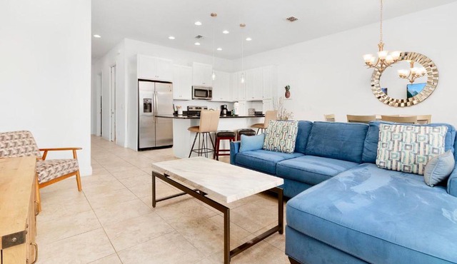 Stylish 3BR Townhouse with Pool near Disney