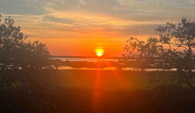 Sunrise Paradise on Intracoastal Front
