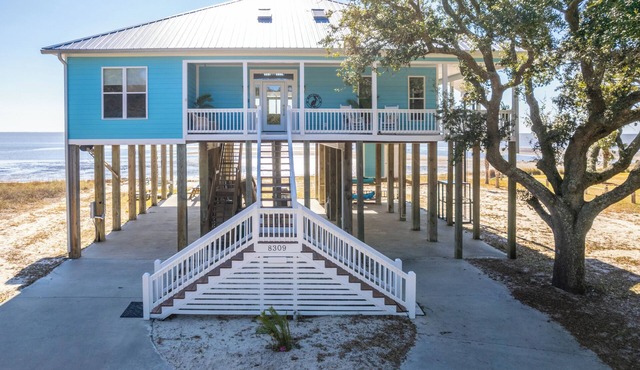 Sunset View Beach House in Ocean Springs - Beachfront property
