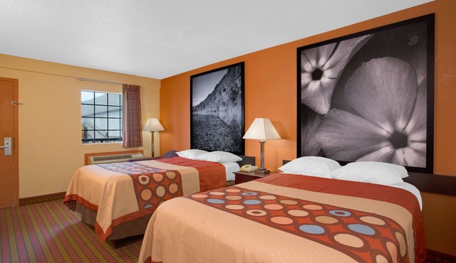 Super 8 by Wyndham Monticello AR