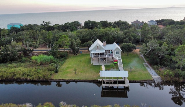 The Cajun Cottage - Private Boat Launch/Dock