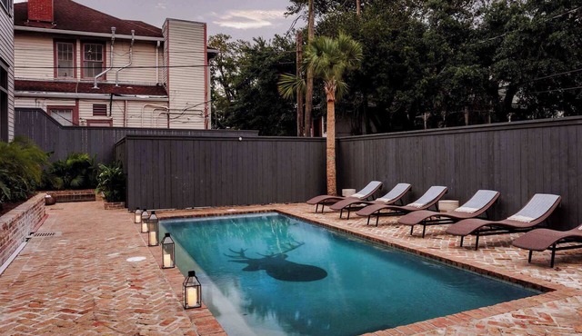 The Estella, 6BR Garden District Suite,Shared Pool