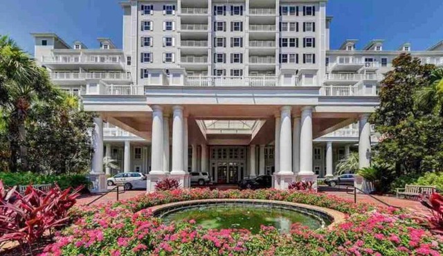 The Grand Sandestin Golf & Beach Resort Studio sleeps four shuttle to private beach