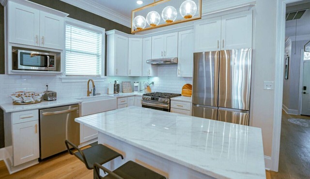 The "Old Fashioned" Luxe Cottage