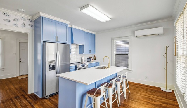 The Oyster Bed - Fleur De Lee Serene and Charming 3 Bedroom, 4 Bed, 2 Bath House
