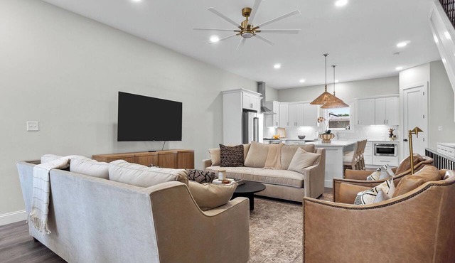 The Terrace at 12th | Luxury Townhome in Tuscaloosa