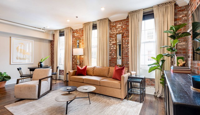 The Vieux - 2B/2B Historic FQ Apt. - 60 Day Min. Rental