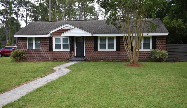 This a one bedroom and one bath house for rent!