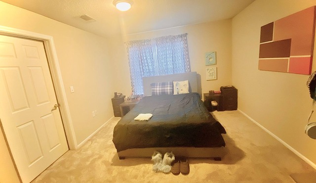 This’s a two bedroom, two bath. You have your private room and bath. I live here
