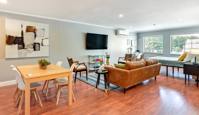 Toledo Vacation Rental ~ 5 Mi to Downtown!
