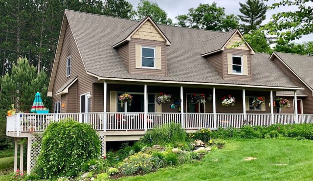 True North Farm- Entire House Sleeps 12-16