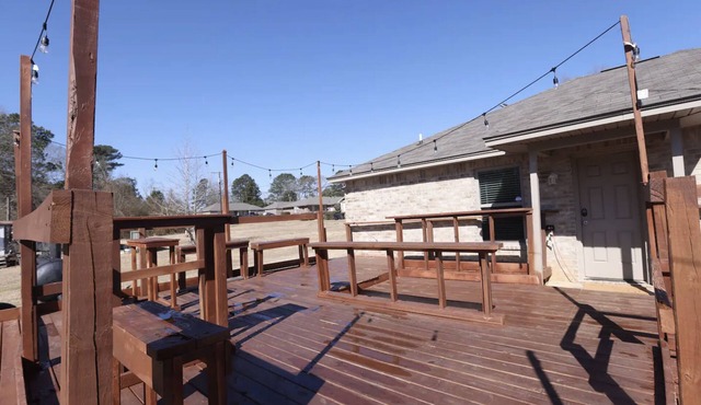 Upscale Peaceful Fun House w/Deck- 2 Min walk to Grambling Campus