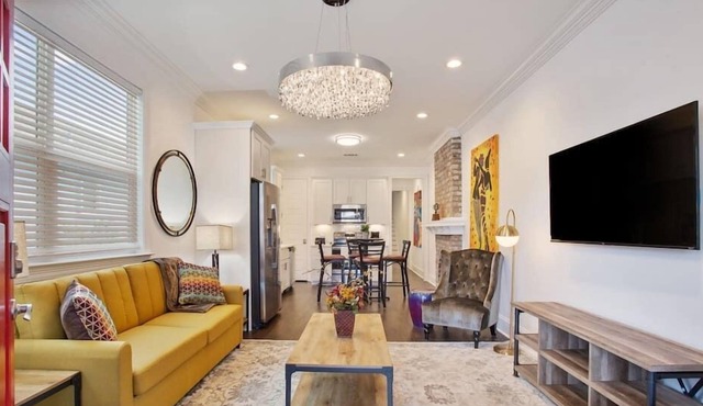VCAY-Stylish Bucket-List Check Off Near French Quarter