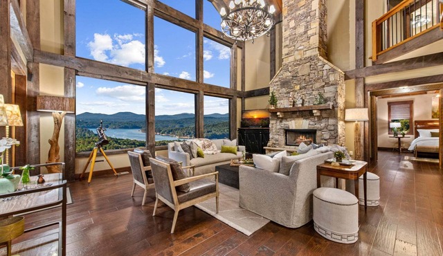 Villa Serena - Luxury Group Retreat w/Casita | Private Pickleball | Hot tub | Sauna | Cold Plunge