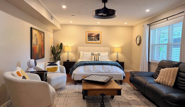 Vista Vibes Upscale Escape · Lake Dora