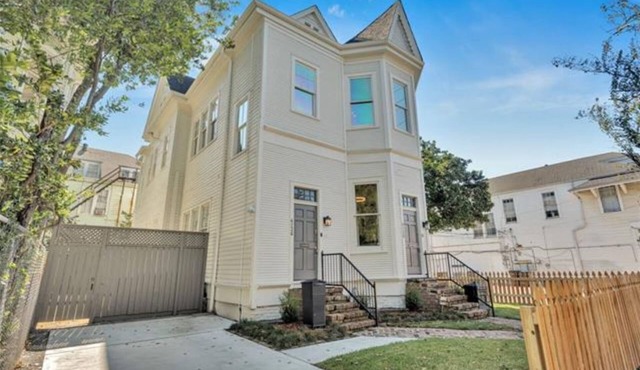 Walk everywhere. Stay in comfort. Experience New Orleans like a local,