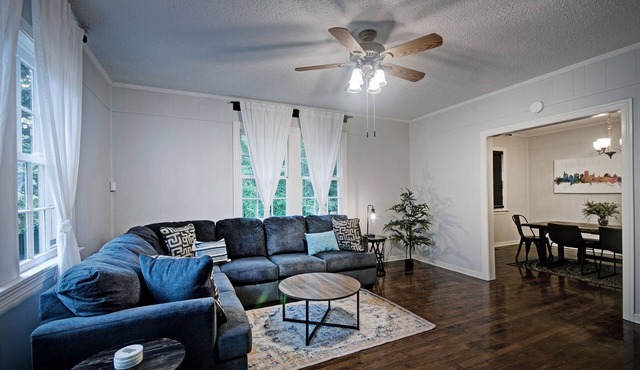 Walk to Downtown Fondren | King Beds