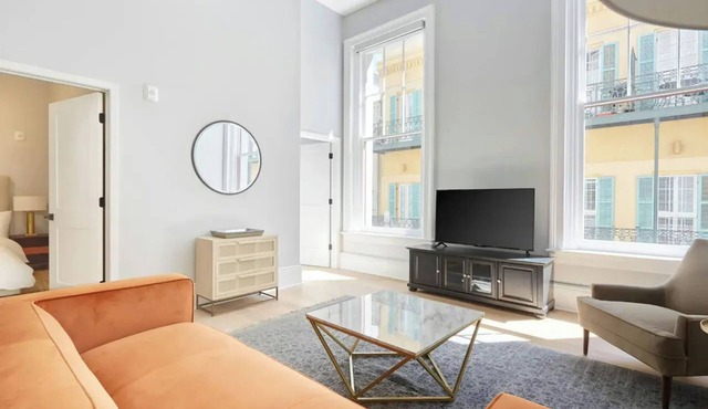 Walkable Two-Unit NOLA Stay Near French Quarter + Bourbon St | The Harlequin