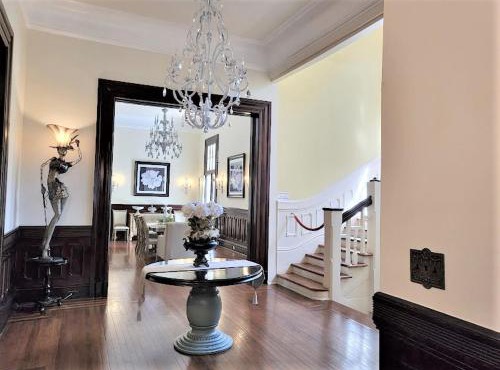 Walker Mansion on St Charles Ave - Unit 3