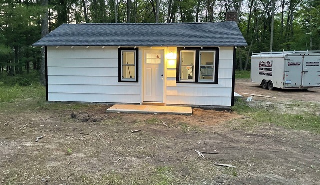 Whispering Oak Cabin 1 mile from Lake City.