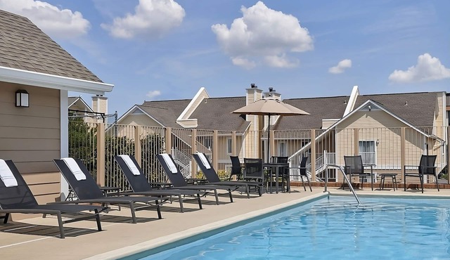 You Found it! 2 Comfortable Units, Free Parking, Onsite Pool, Pet-friendly