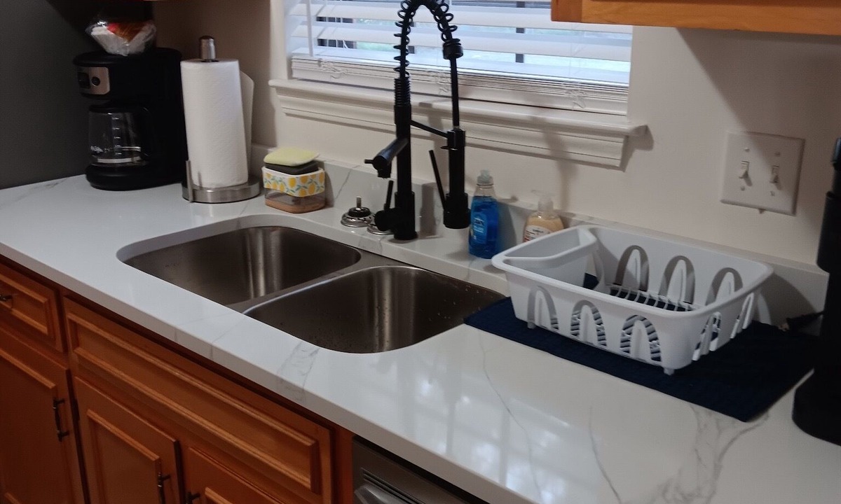 Gulf Hills House | OCEAN SPRINGS - GULF HILLS AREA nEnjoy this home away from home!