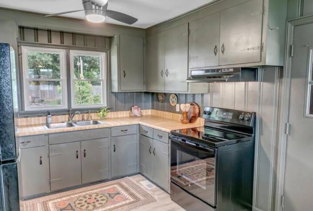 Perry House | Ranch in Perry for Mid to Long Stays