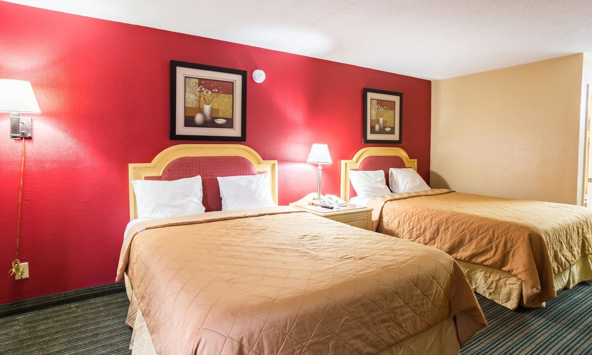 Hazlehurst Hotel | Rodeway Inn Hazlehurst